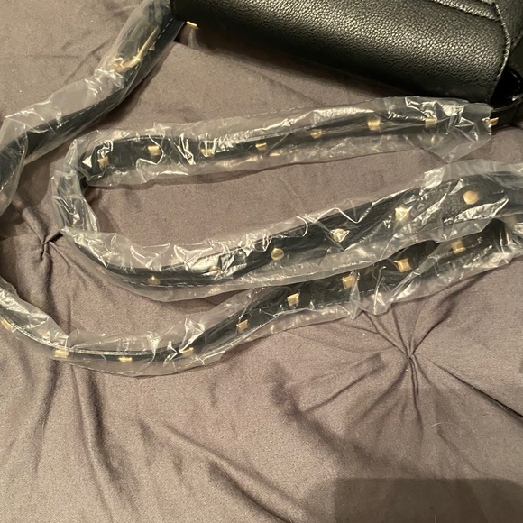 VICTORIA SECRET CROSS BODY PURSE - Picture 11 of 14